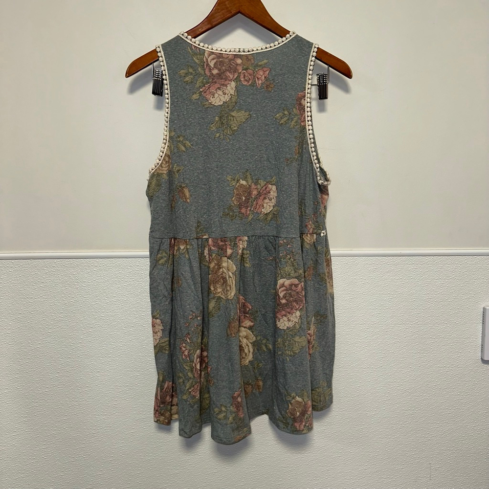 143 Story By Line Uo Women's Grey Pink Floral Tunic Top Size L - Picture 2 of 11